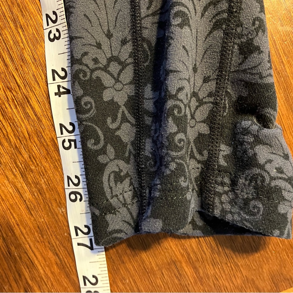 Athleta Medium Yoga Tights Patterned - image 3